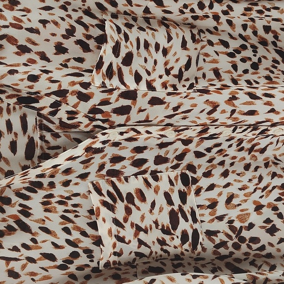 Express Animal Print Top Size Large Button Up V Neck Long Sleeve Cream And Brown - Picture 4 of 9